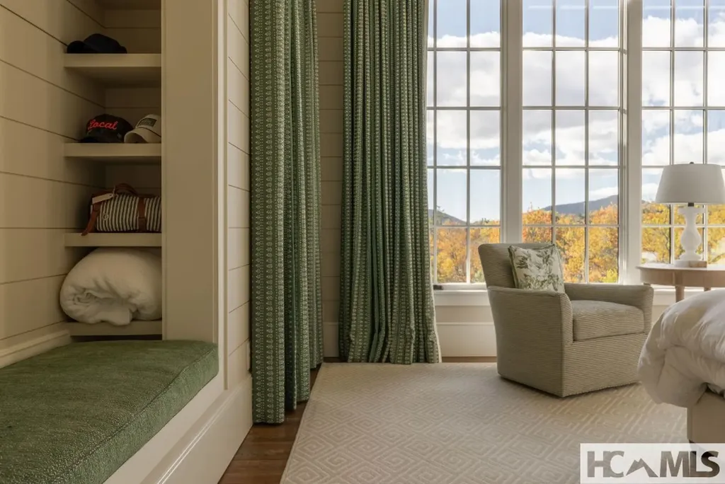 586 Mountain Meadow Lane Cashiers NC 28717