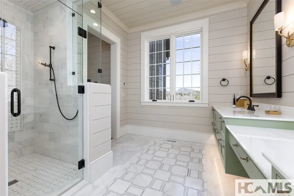 586 Mountain Meadow Lane Cashiers NC 28717