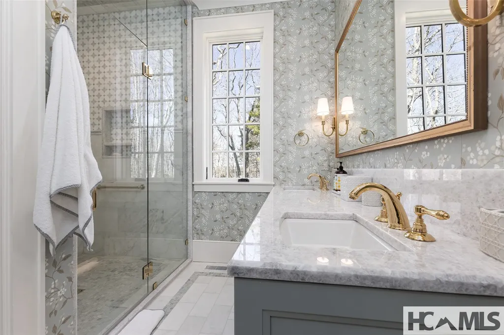 586 Mountain Meadow Lane Cashiers NC 28717