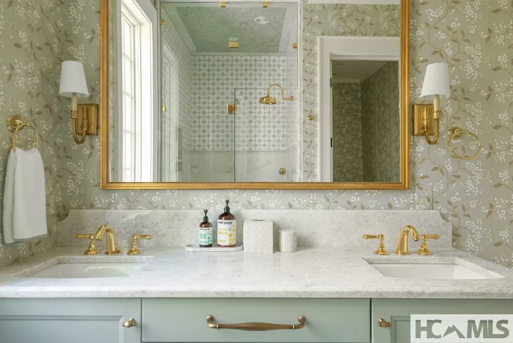 586 Mountain Meadow Lane Cashiers NC 28717