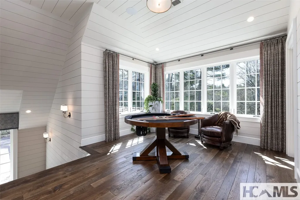 586 Mountain Meadow Lane Cashiers NC 28717