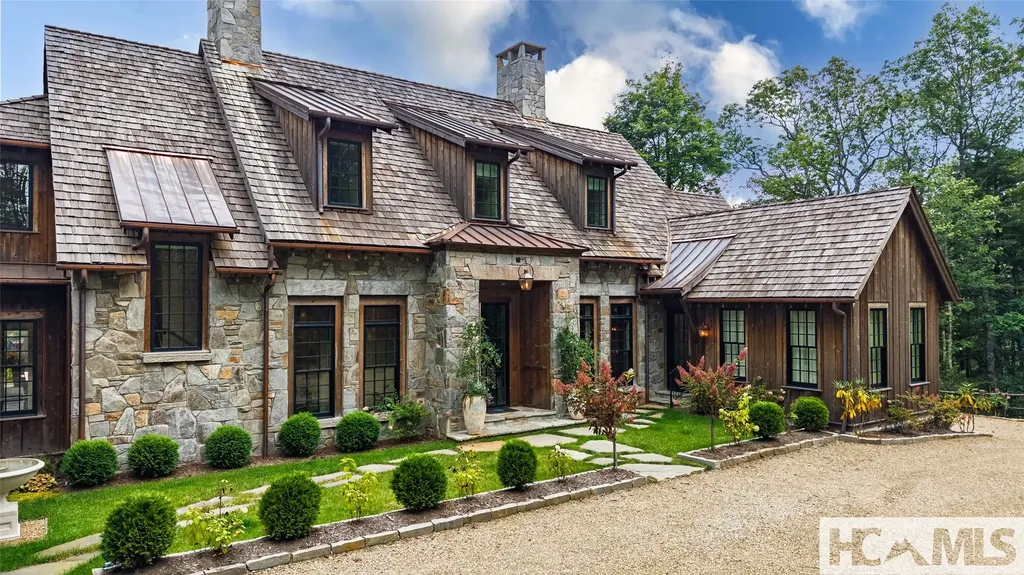 586 Mountain Meadow Lane Cashiers NC 28717