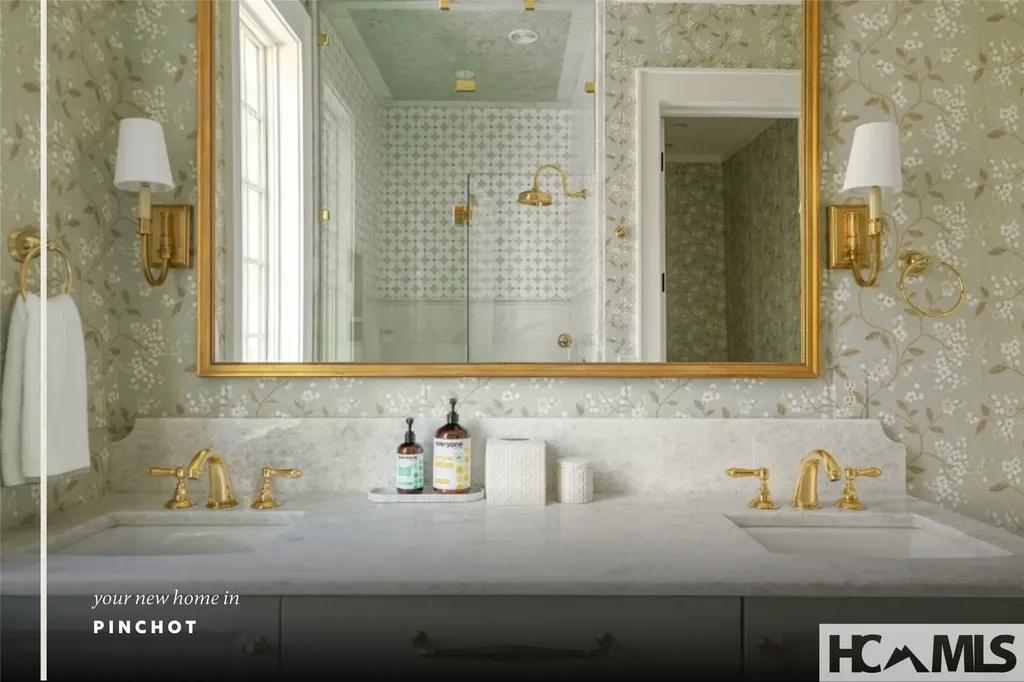 586 Mountain Meadow Lane Cashiers NC 28717