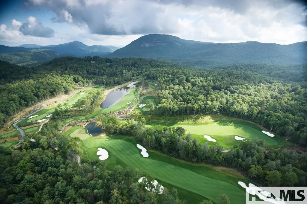 586 Mountain Meadow Lane Cashiers NC 28717