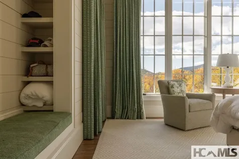 586 Mountain Meadow Lane Cashiers NC 28717