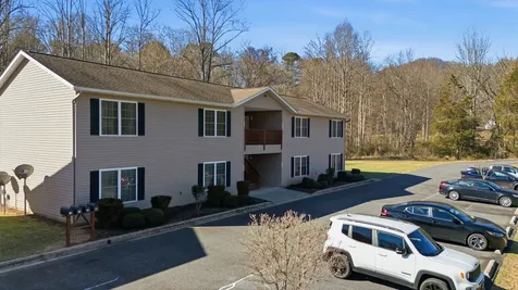 520 Baird Cove Road Franklin NC 28734