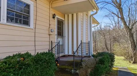 520 Baird Cove Road Franklin NC 28734