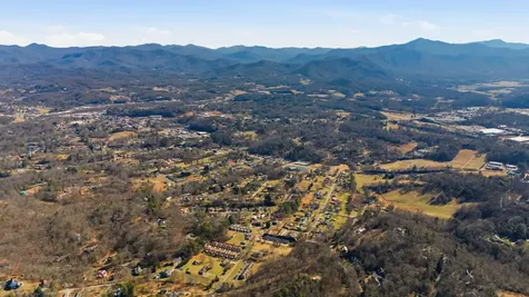 520 Baird Cove Road Franklin NC 28734