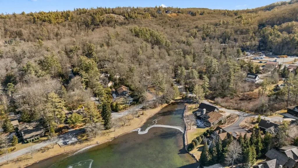 1185 Leonard Road Highlands NC 28741