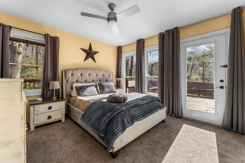 1185 Leonard Road Highlands NC 28741