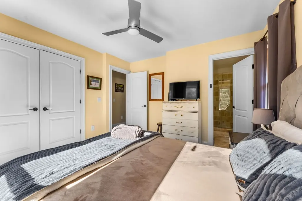 1185 Leonard Road Highlands NC 28741