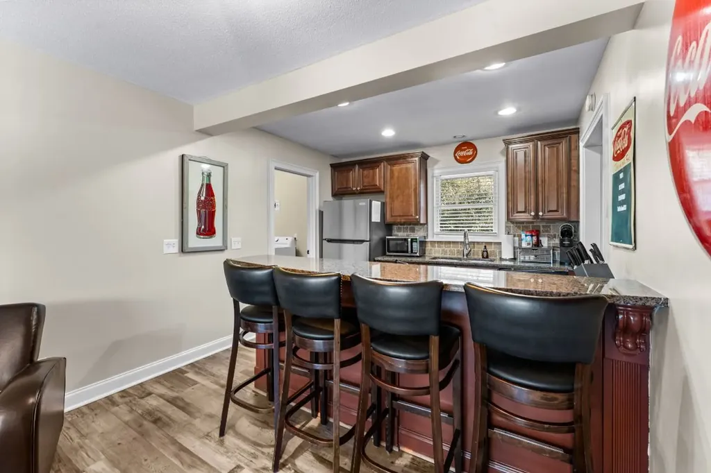 1185 Leonard Road Highlands NC 28741