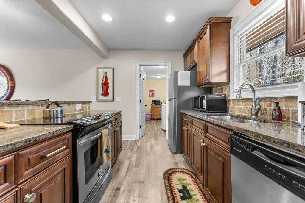 1185 Leonard Road Highlands NC 28741