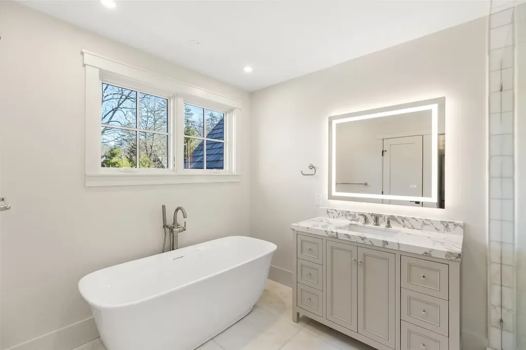 25 Hemlock Ridge Highlands NC 28741