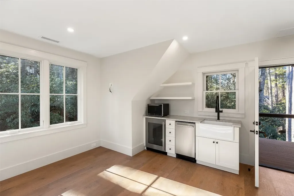 25 Hemlock Ridge Highlands NC 28741