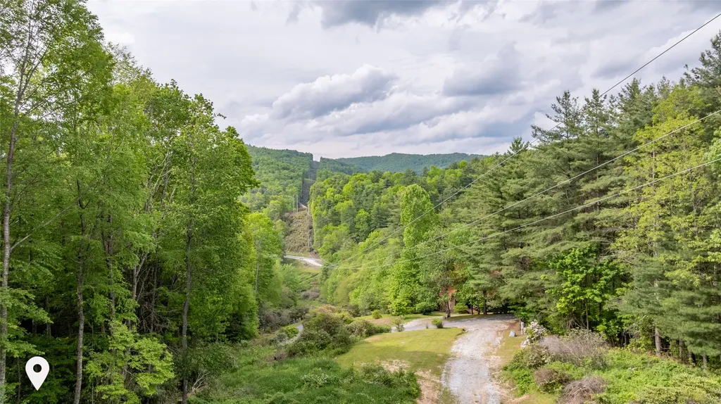 522 Receptive Drive Glenville NC 28736