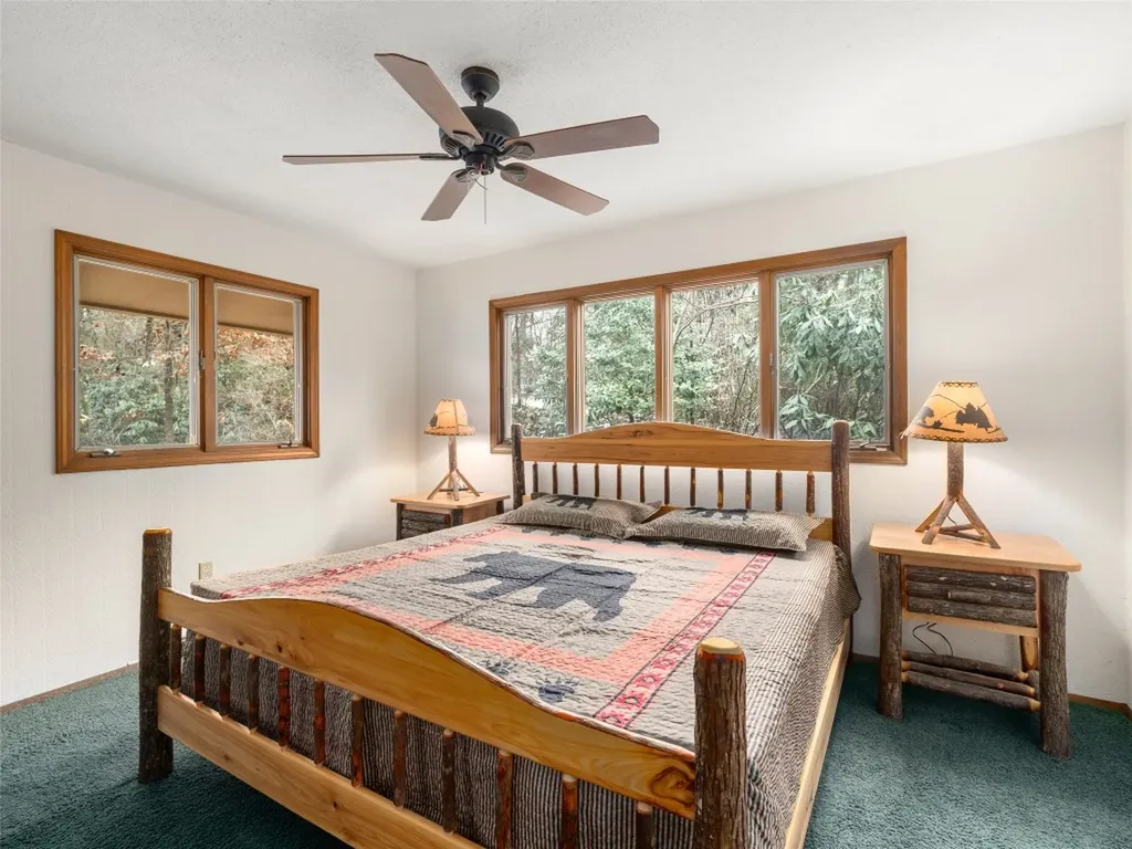 274 Whetstone Gap Road Lake Toxaway NC 28747