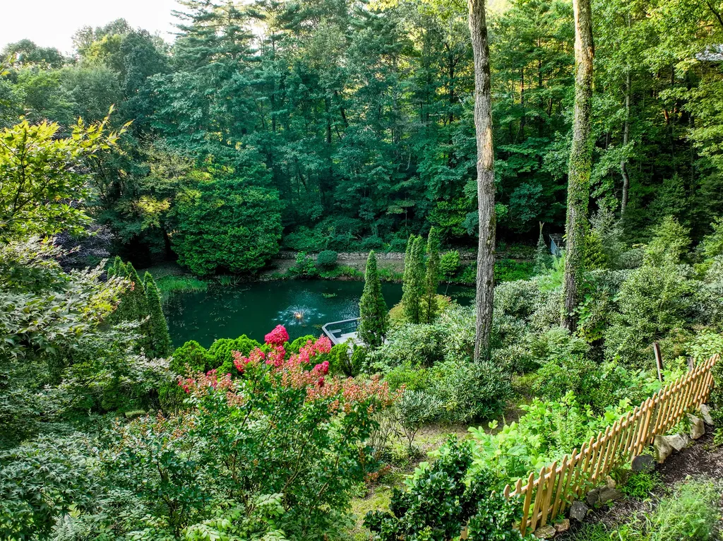 33/57 W Village Way Sapphire NC 28774