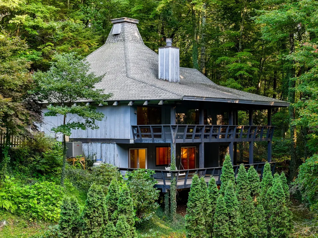 33/57 W Village Way Sapphire NC 28774