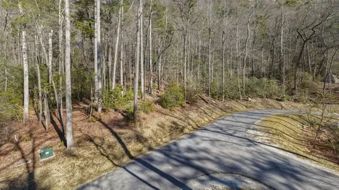 87 Flagstone Road Cashiers NC 28717