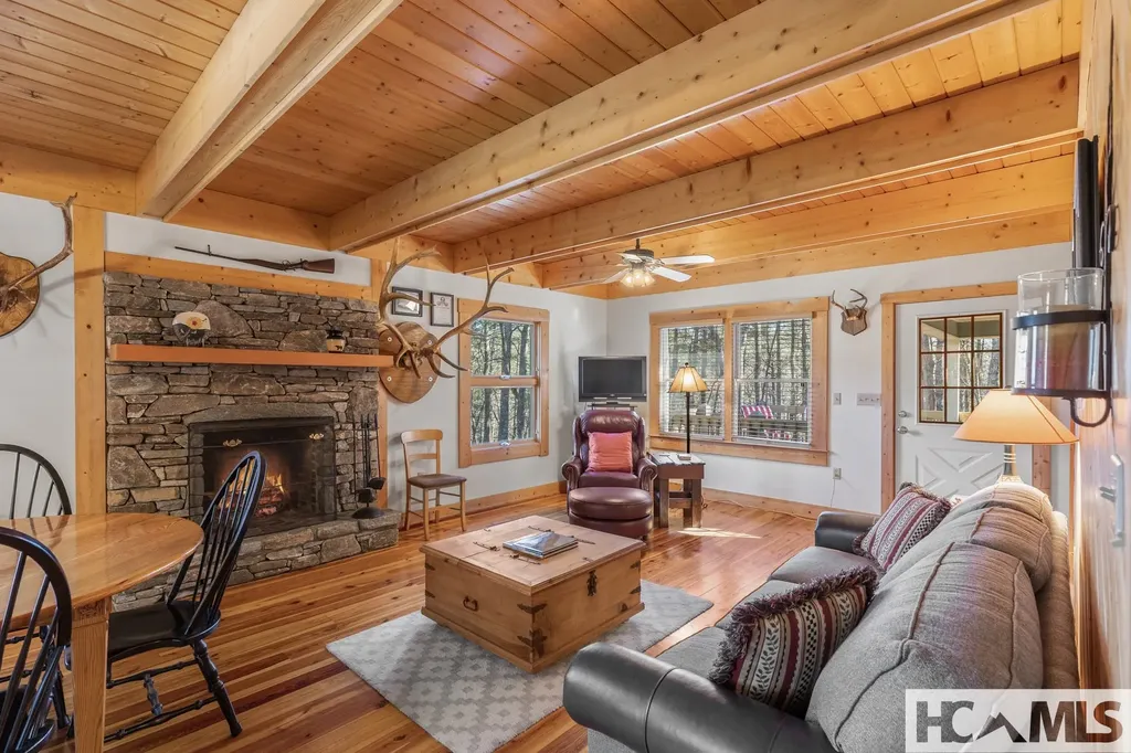 7330 S Highway 107 Cashiers NC 28717