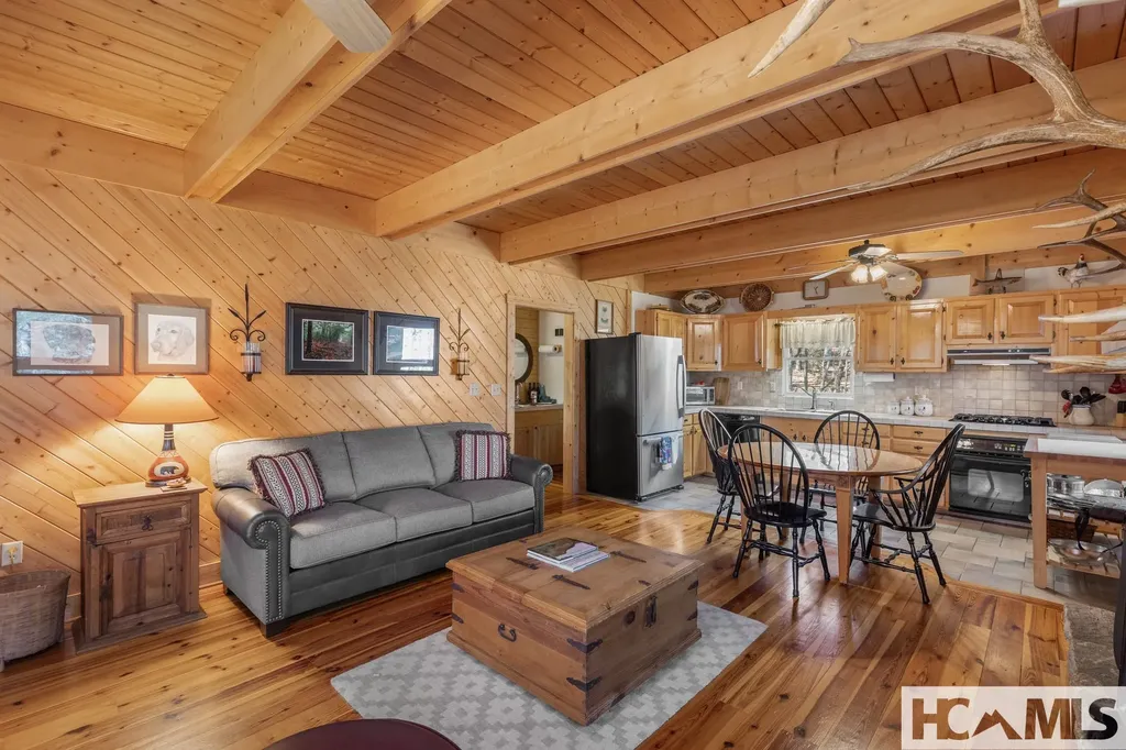 7330 S Highway 107 Cashiers NC 28717