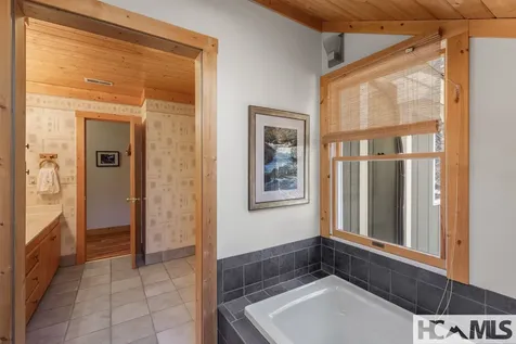 7330 S Highway 107 Cashiers NC 28717