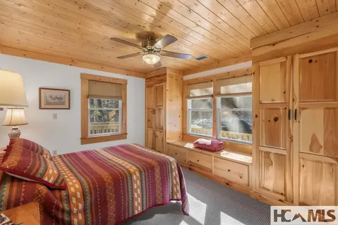 7330 S Highway 107 Cashiers NC 28717