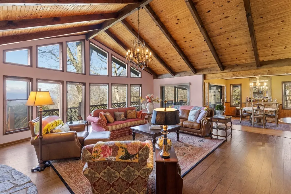 734 King Gap Road Highlands NC 28741