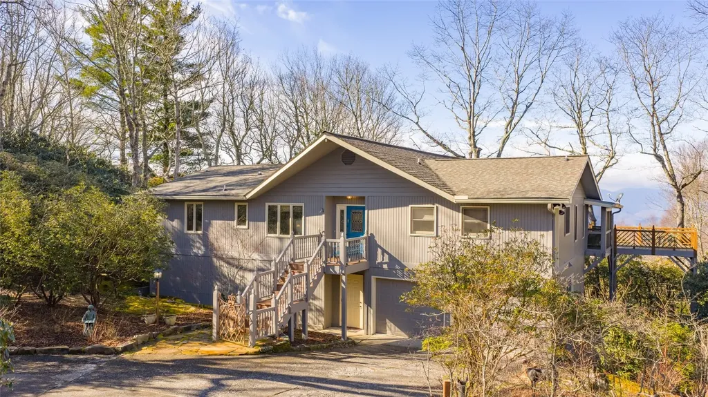 734 King Gap Road Highlands NC 28741