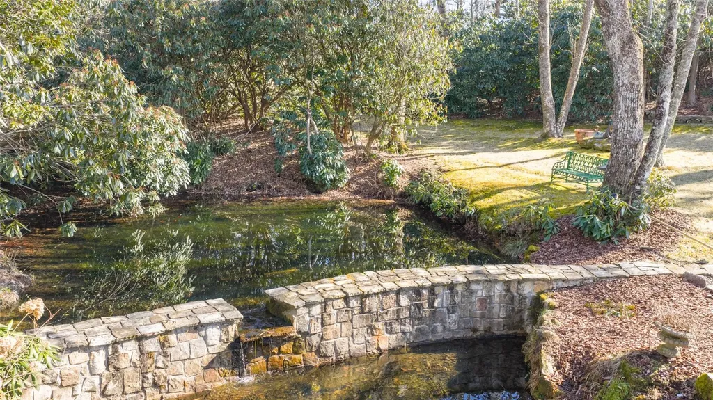 734 King Gap Road Highlands NC 28741