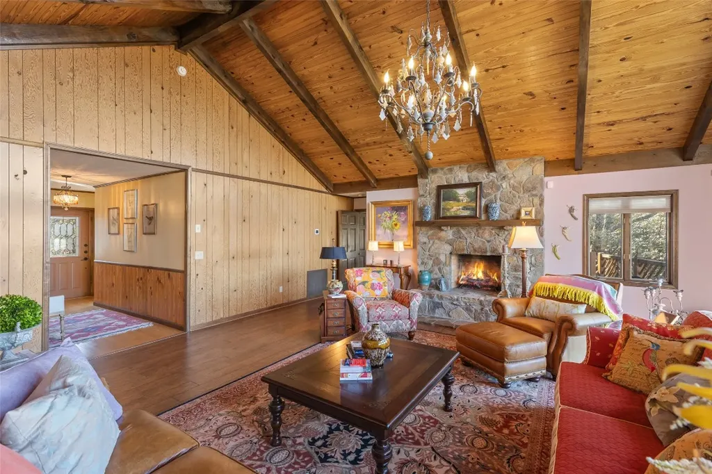 734 King Gap Road Highlands NC 28741