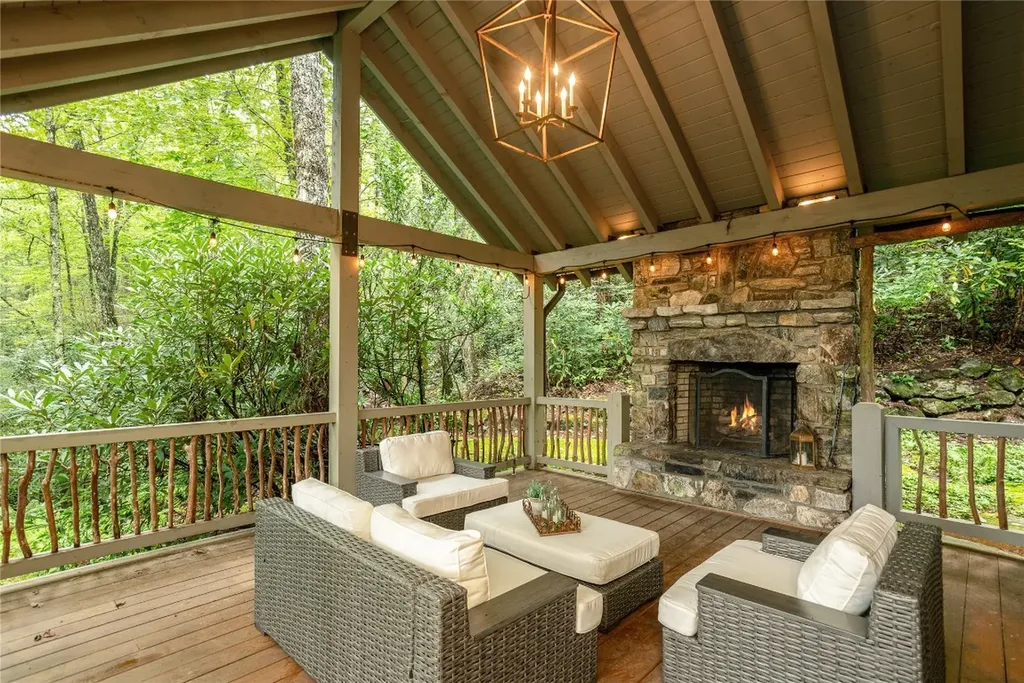 70 Mallet Mountain Way Cashiers NC 28717