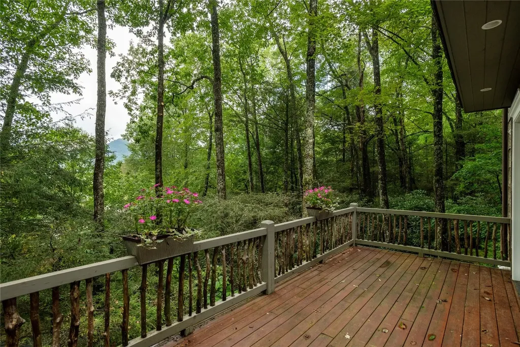 70 Mallet Mountain Way Cashiers NC 28717