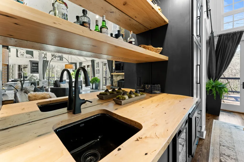 132 Still Water Road Cashiers NC 28717