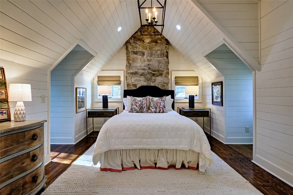 656 Big Bearpen Road Highlands NC 28741