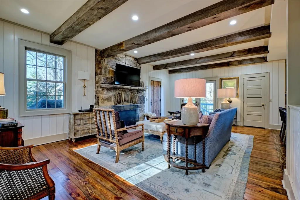 656 Big Bearpen Road Highlands NC 28741