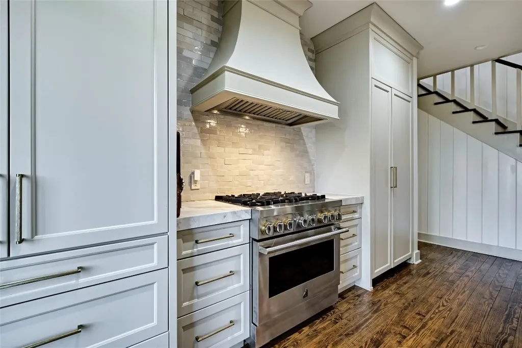 656 Big Bearpen Road Highlands NC 28741