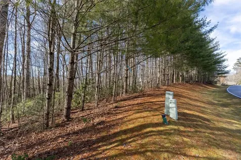 15C-R Boiling Springs Road Sapphire NC 28774