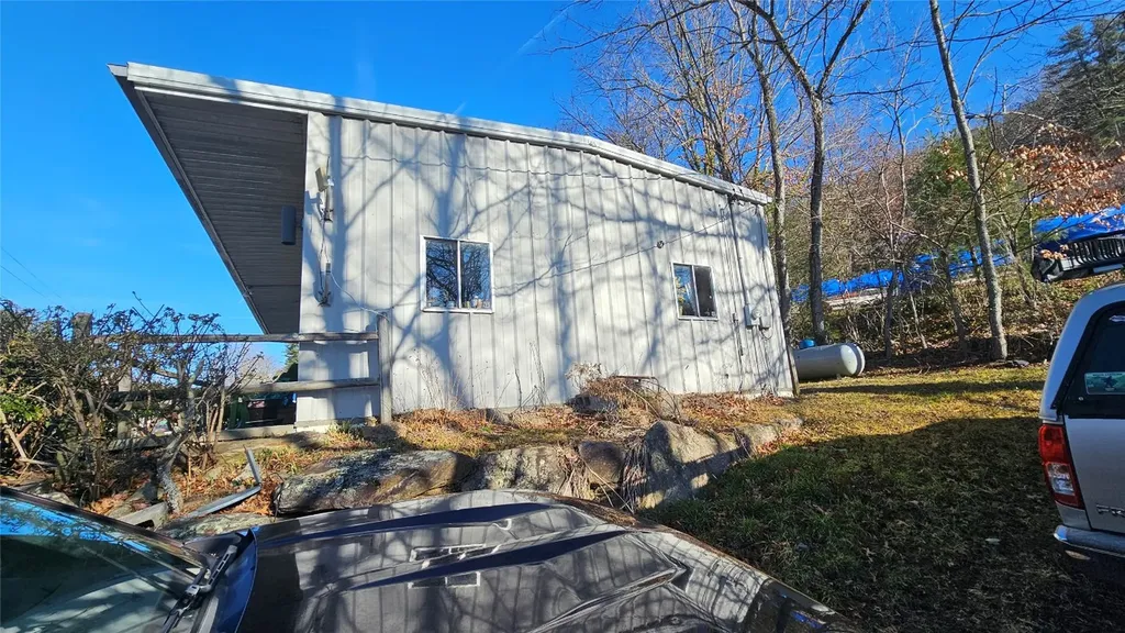 4806 Hwy 107 N Glenville NC 28736