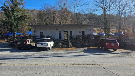 4806 Highway 107 N Glenville NC 28736