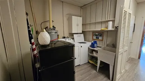 4806 Highway 107 N Glenville NC 28736