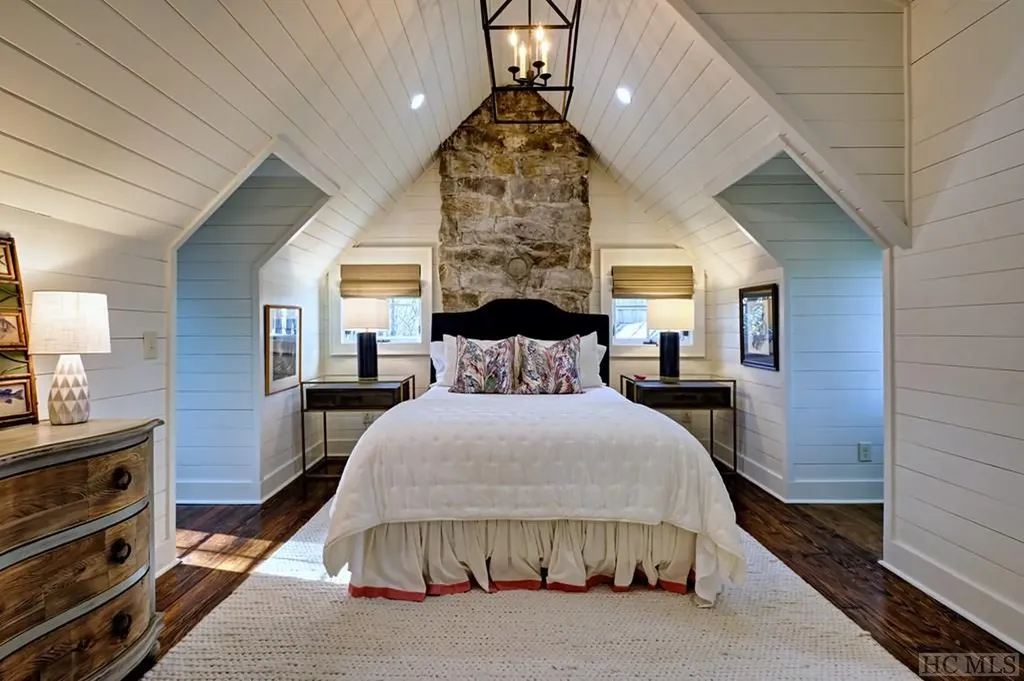 656 Big Bear Pen Road Highlands NC 28741