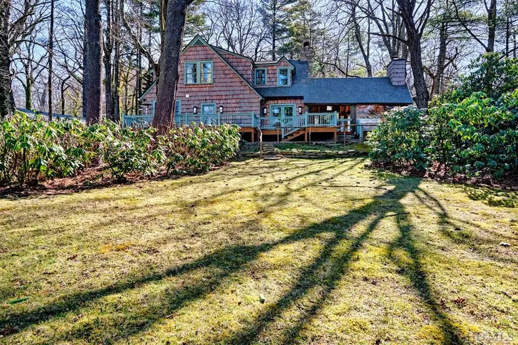 656 Big Bear Pen Road Highlands NC 28741