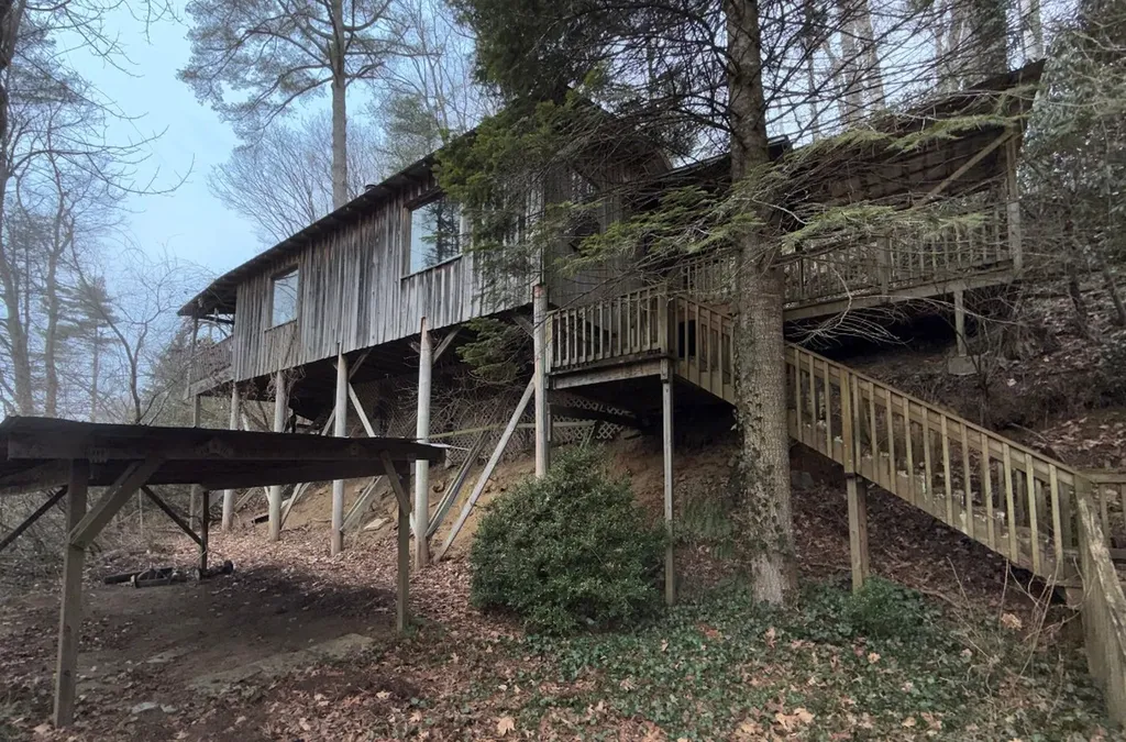 191 Chowan Drive Highlands NC 28741