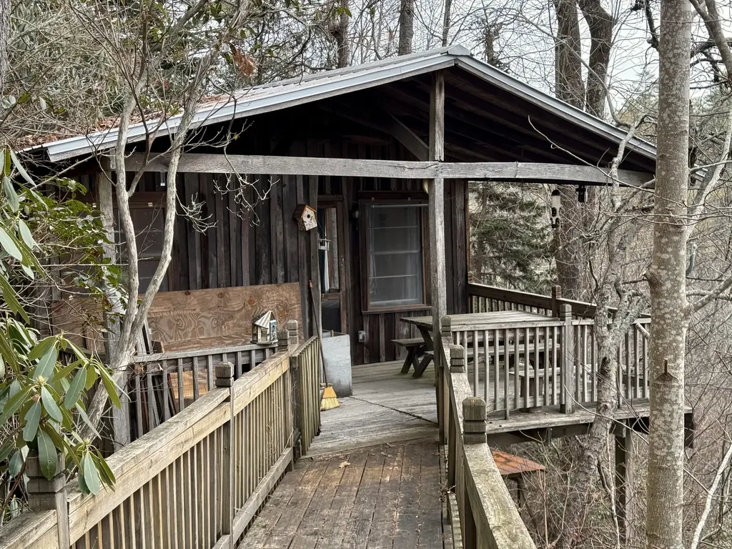 191 Chowan Drive Highlands NC 28741