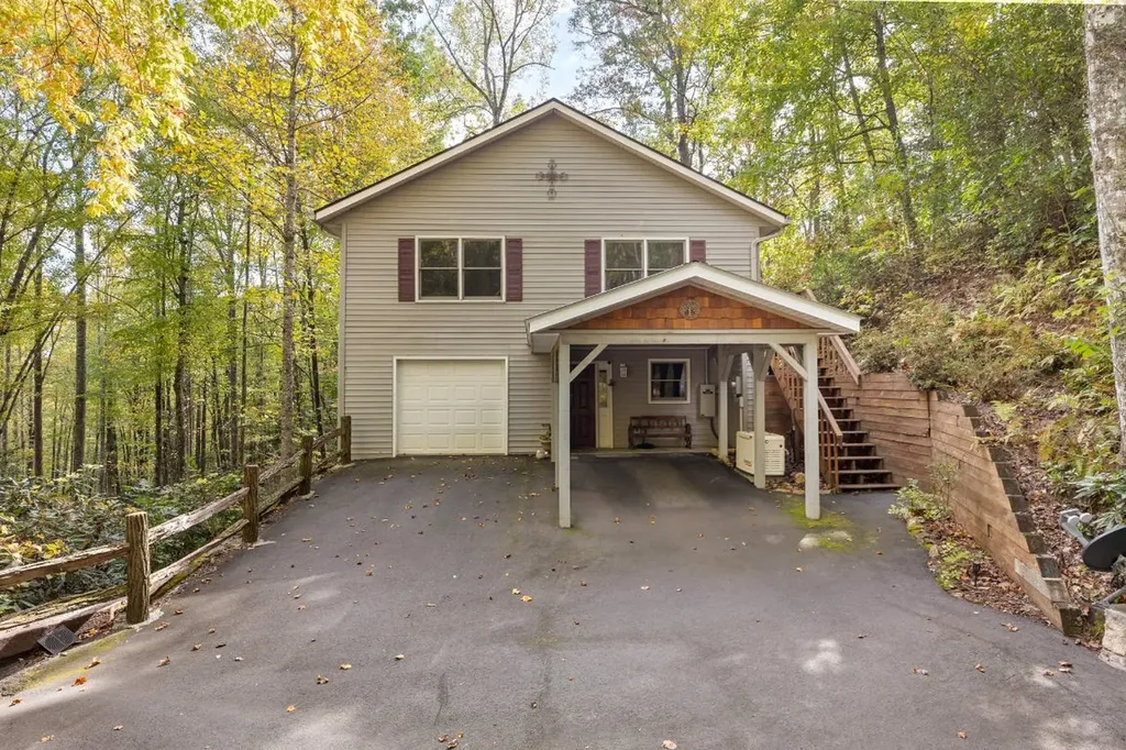 62 Beech Court Sapphire NC 28774