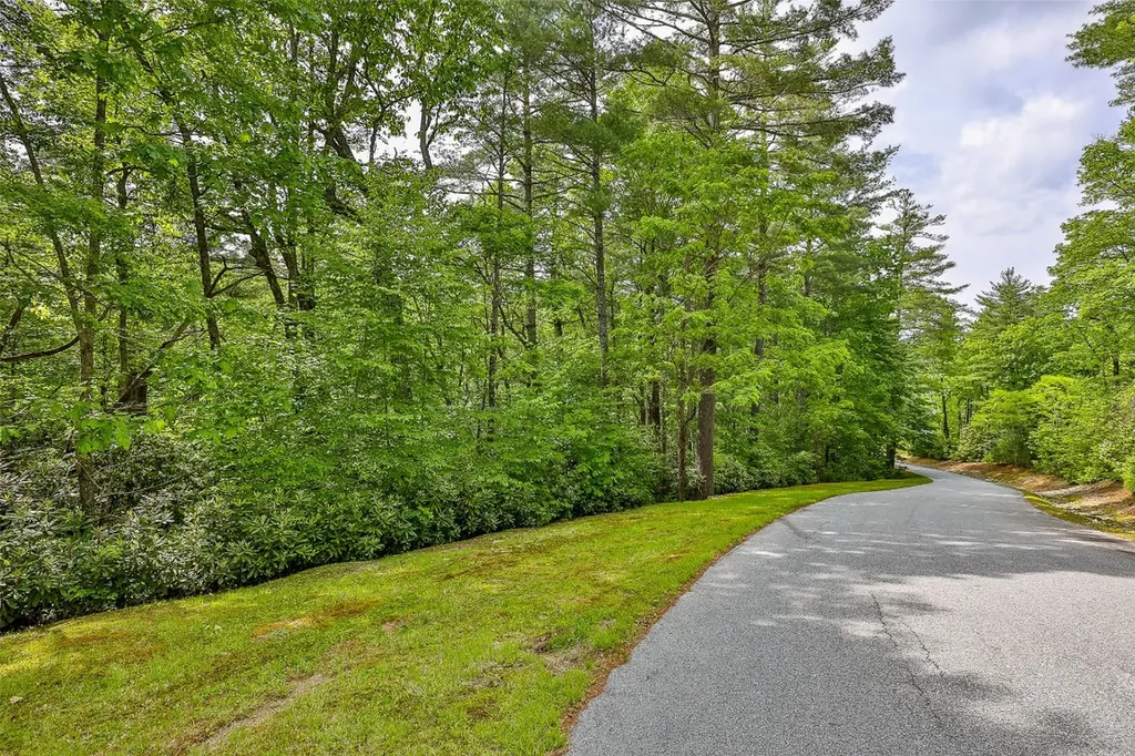 43 Ledgeview Road Cashiers NC 28717