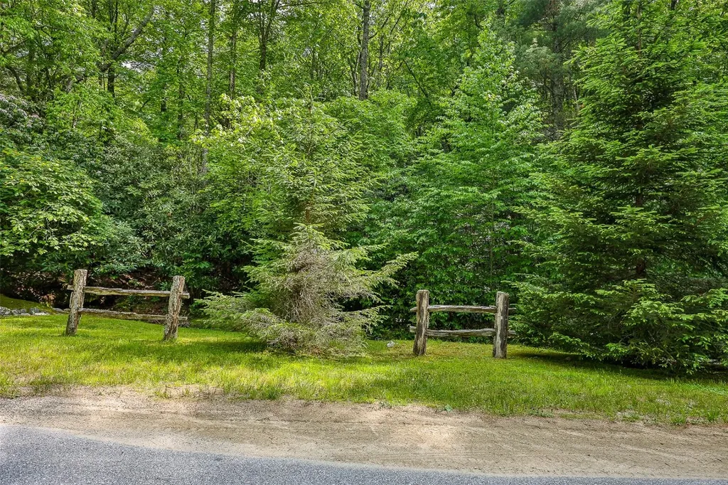 43 Ledgeview Road Cashiers NC 28717