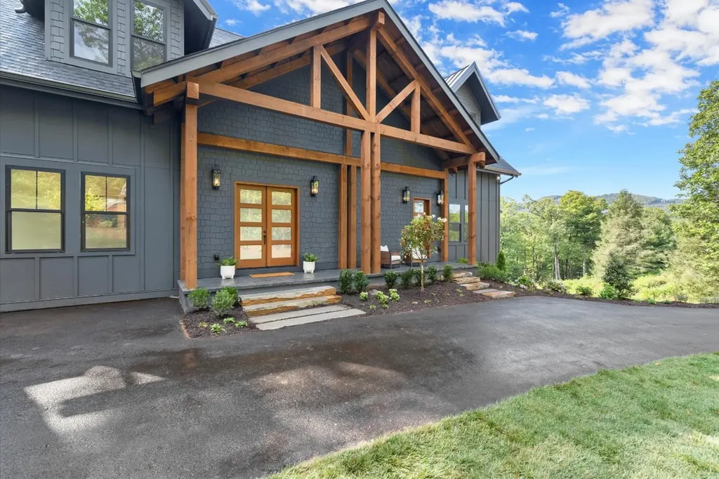 164 Wildcat Lane Cashiers NC 28717